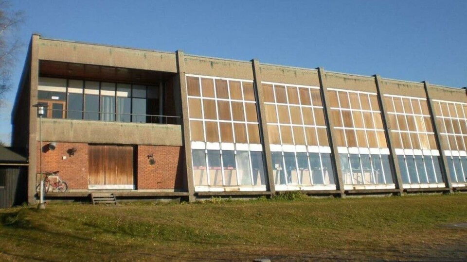 Norges idrettshøgskole: – Vi kan også bli nødt til å stenge en del av anleggene, Sigmund Loland, rektor og Lise Sofie Woie, direktør. Foto: Dr.techn. Olav Olsen