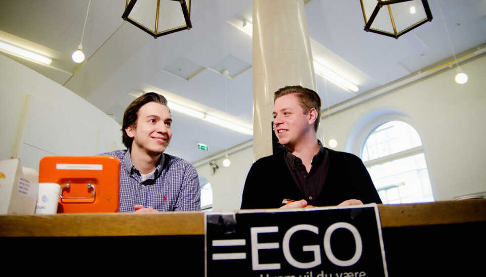 Image is everything: På mandagens omdømmeseminar heter det ikke pause mellom foredragene, det heter mingling. I tillegg håper Preben Frenning og Philip Winther at flere studenter skal bli mer bevisste på sitt eget omdømme.