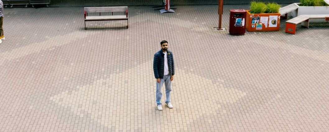 Bør ta seg en bolle: Ingen vinner på koranbrenninger eller voldelige reaksjoner på dem, mener Ubaid Tariq. Bør ta seg en bolle: Ingen vinner på koranbrenninger eller voldelige reaksjoner på dem, mener Ubaid Tariq.