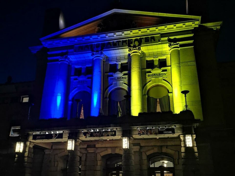 Visit to the National Theatre
