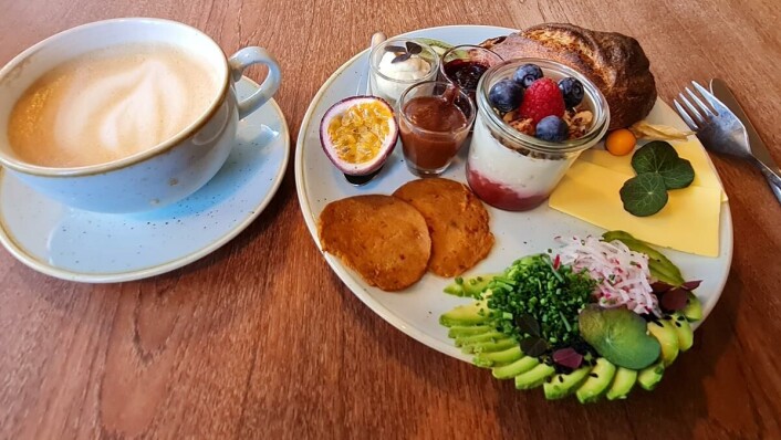 Everything in the café is vegan and it looked delish. Everything in the café is vegan and it looked delish.