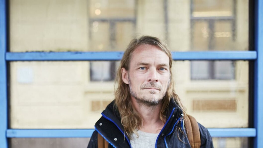 Pass på: – Å bryte løfter du har gitt deg selv er dobbelt nedbrytende. Ikke bare mislykkes du, men du skuffer deg selv også, skriver psykolog Peder Kjøs. Pass på: – Å bryte løfter du har gitt deg selv er dobbelt nedbrytende. Ikke bare mislykkes du, men du skuffer deg selv også, skriver psykolog Peder Kjøs.
