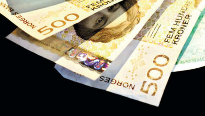 Norway is known for being a "cashless society". Norway is known for being a "cashless society".