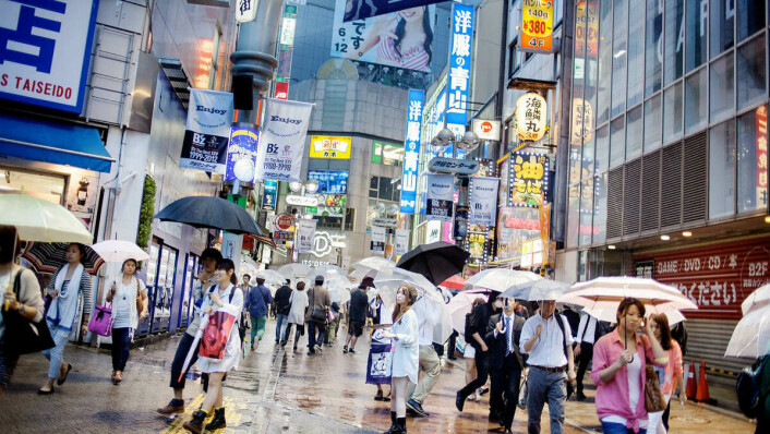 Sexløs storby: Tokyos travle bybilde er hypermoderne, men Japan er svært kulturkonservativt. Kyssing eller klemming på gaten er sjelden kost.