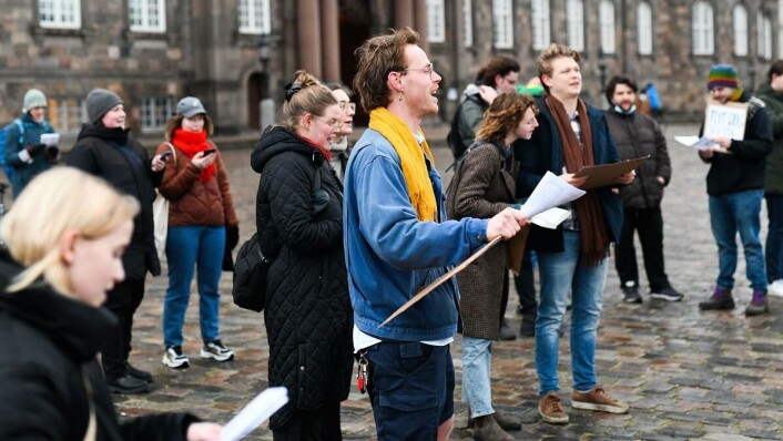Demonstrerer: Studenter fra protestgruppen Studenteroprøret ’22 sier hva de mener om nedskjæringene under en demonstrasjon forrige uke. Demonstrerer: Studenter fra protestgruppen Studenteroprøret ’22 sier hva de mener om nedskjæringene under en demonstrasjon forrige uke.