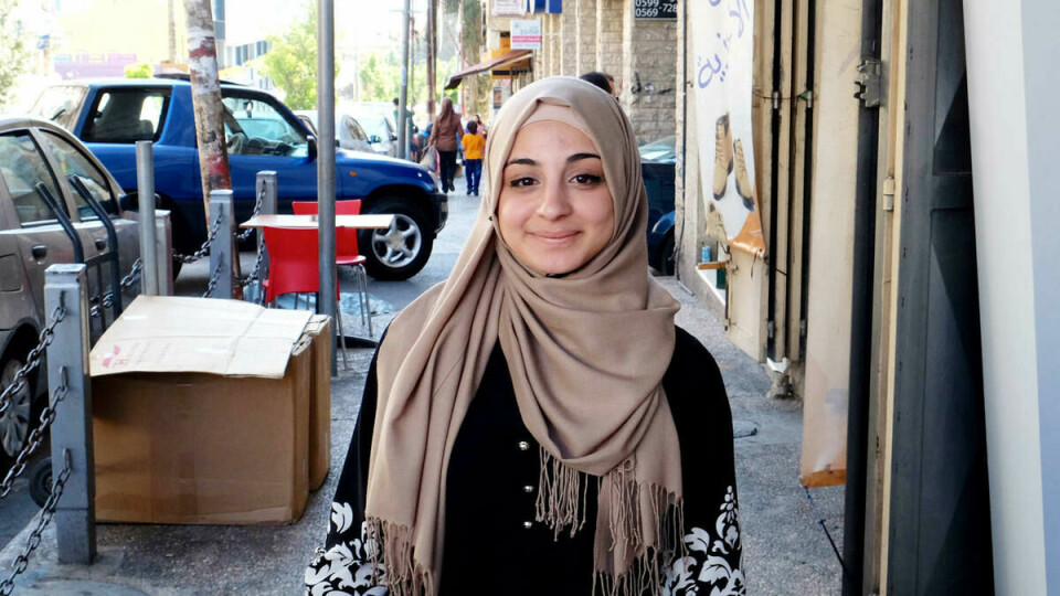 TROR PÅ KUNNSKAPENS MAKT: Reema Asia tror fast på at utdanning er veien til frihet. Hun ble nylig uteksaminert i engelsk litteratur fra Birzeit universitet.