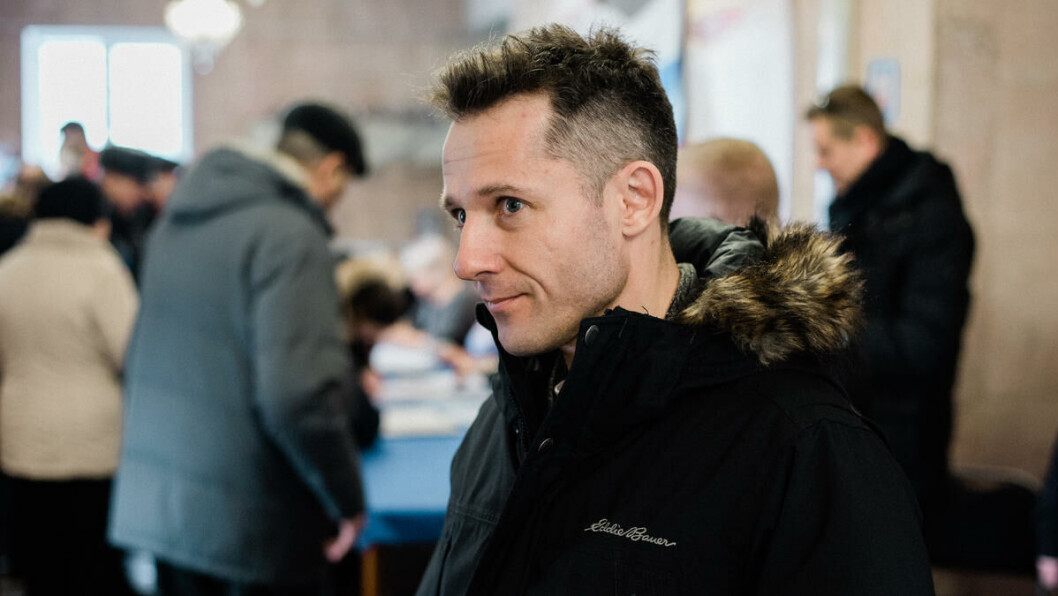 STOLER PÅ PUTIN: Økonomen Charkin Roman (41) stemmer som mange andre russere på Putin ved søndagens valg. – Jeg stoler på ham, og han er viktig for Russlands utvikling, sier han til Universitas. STOLER PÅ PUTIN: Økonomen Charkin Roman (41) stemmer som mange andre russere på Putin ved søndagens valg. – Jeg stoler på ham, og han er viktig for Russlands utvikling, sier han til Universitas.