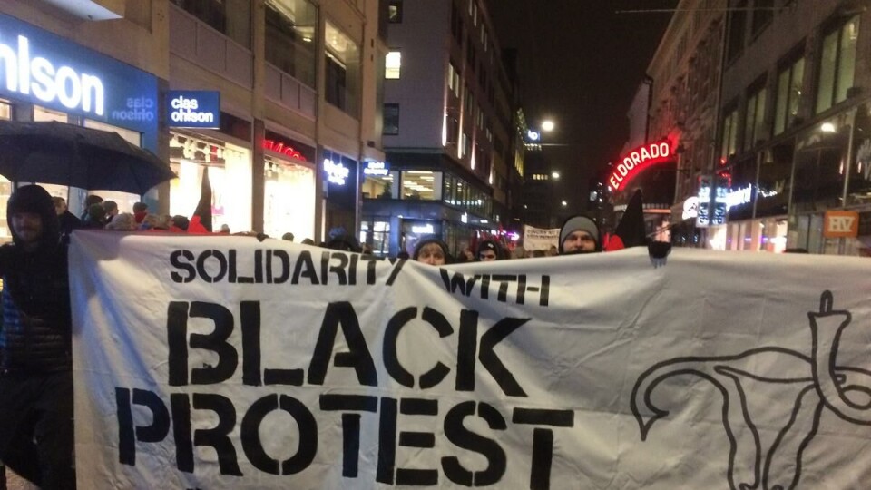 Protestors in support of Polish women joined the Oslo Women's March last week.