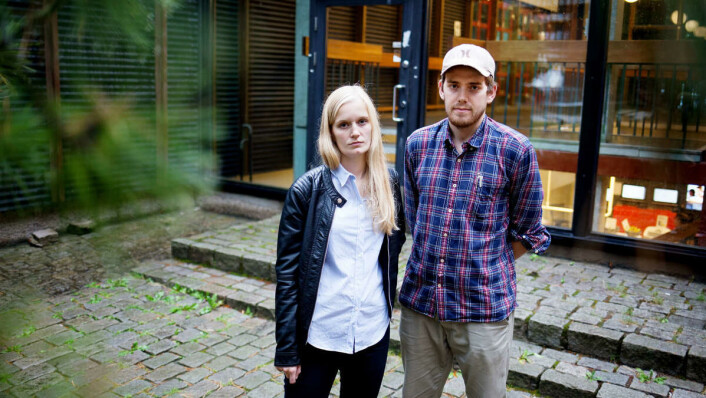 Raser: Marlene Persson og Aksel Sweeney reagerer på oppførselen til studentsamskipnaden. Raser: Marlene Persson og Aksel Sweeney reagerer på oppførselen til studentsamskipnaden.