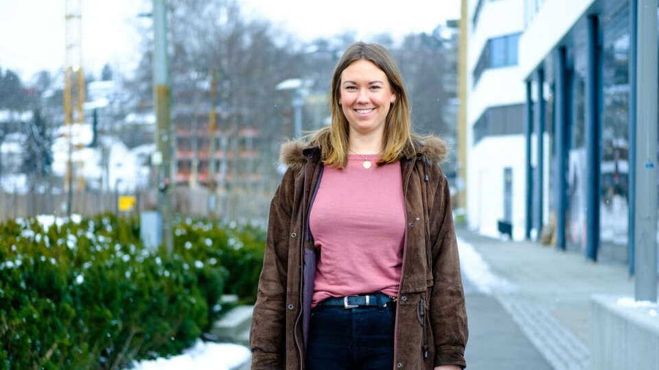 Bestod med glans: Bacheloroppgaven Julie Hval (23) skrev våren 2017, holdt til toppkarakter. Hun skrev oppgaven som del av et pionérprosjekt på studieprogrammet Kultur og kommunikasjon der utvalgte studenter fikk tilbud om et bedriftssamarbeid med Bondens Marked. Dét mener hun UiO burde gjøre mer av.