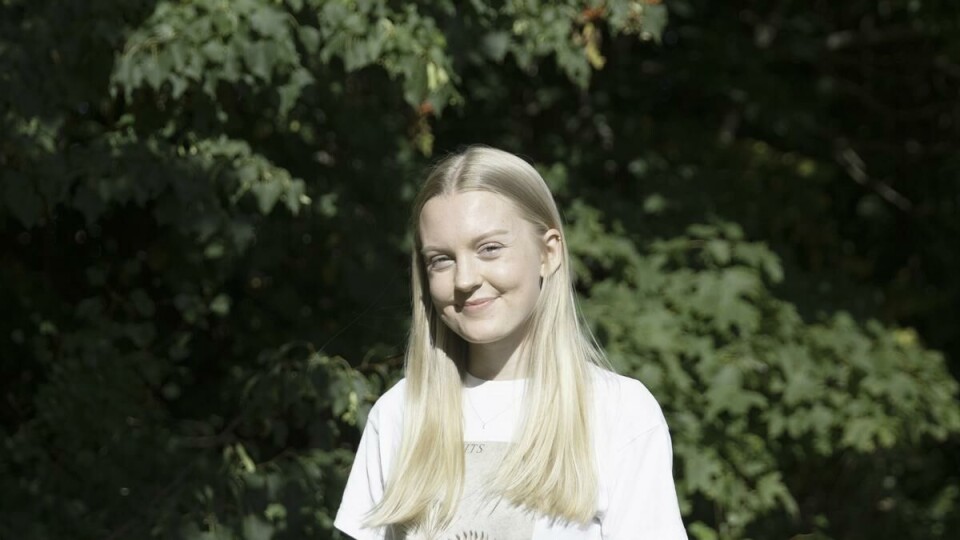Miljø og skole: Emma Hylland Mediås er opptatt av klima- og skolepolitikk. Hun gir stemmen sin til Høyre, da hun mener de har et mer realistisk syn på blant annet klimasaken. Miljø og skole: Emma Hylland Mediås er opptatt av klima- og skolepolitikk. Hun gir stemmen sin til Høyre, da hun mener de har et mer realistisk syn på blant annet klimasaken.