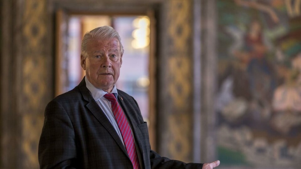 Frp-nestor: Carl I. Hagen er ikke videre begeistret for norske akademikere.