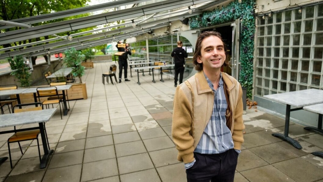En gledens dag: Endelig kan André Titland og Chateau Neuf tilby studentene mer enn gratis kaffe og sårt trengte leseplasser. En gledens dag: Endelig kan André Titland og Chateau Neuf tilby studentene mer enn gratis kaffe og sårt trengte leseplasser.