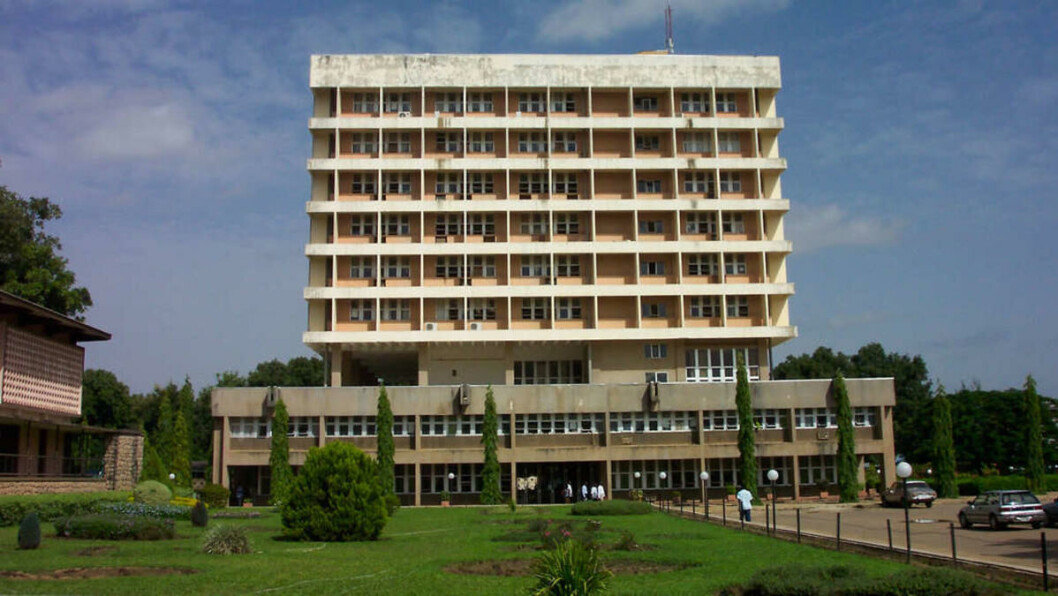 Holder seg hjemme: Mange nigerianske studenter tør ikke komme på universitetet etter en voldsom bølge av kidnappinger nordvest i landet. Her fra Ahmadu Bello University i Zaria. Holder seg hjemme: Mange nigerianske studenter tør ikke komme på universitetet etter en voldsom bølge av kidnappinger nordvest i landet. Her fra Ahmadu Bello University i Zaria.