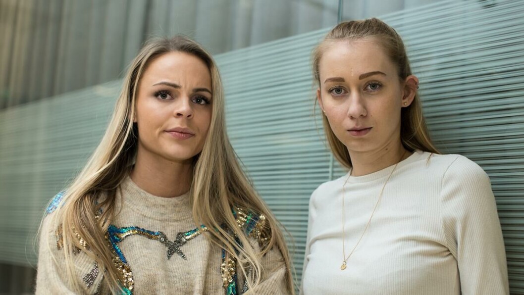 Kritiske: – Sløses det med studentenes penger, spør Carina Elise Godou og Pia Ottillia Danielsen ved Handelshøyskolen BI. Kritiske: – Sløses det med studentenes penger, spør Carina Elise Godou og Pia Ottillia Danielsen ved Handelshøyskolen BI.