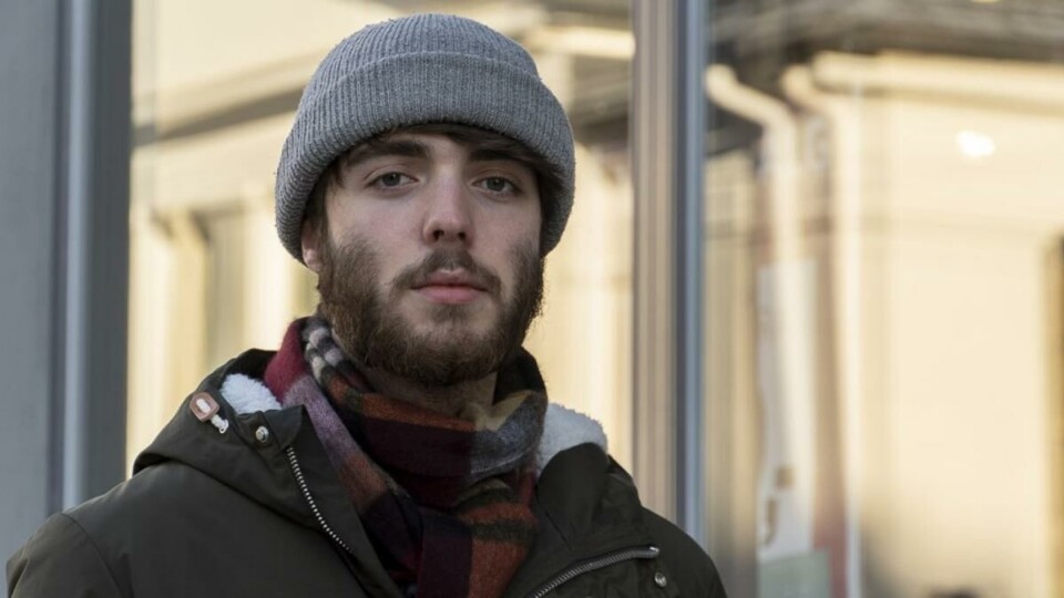 FURLOUGHED: The informatics-student Tobias Aslaksen normally works at the book store chain Norli, but is currently temporarily laid off. — If it doesn’t look like there will be a change, I probably have to start thinking more about what I spend my money on, and save a bit more.