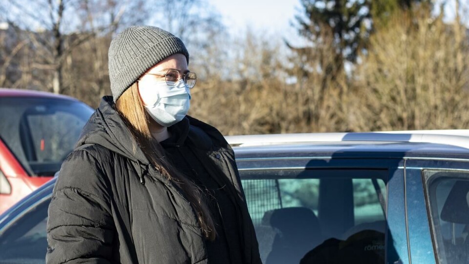 Reagerer: Til vanlig sitter Camilla Vikene-Danielsson på en fast lesesalplass på et kontor sammen med tre andre. Hun reagerer på at hun ikke får tilbud om å benytte seg av plassen når hun har behov tilretteleggingen.