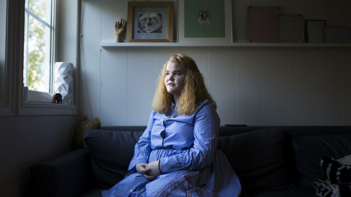 Utfordringer: Ingelin blir alvorliq i stemmen når hun forteller om flyet hun mistet i Amsterdam fordi hun fikk problemer i sikkerhetskontrollen, og om hvor mye hun savner å svømme. Det er langt til svømmehallen, og utfordrende å skulle bade med stomi. Utfordringer: Ingelin blir alvorliq i stemmen når hun forteller om flyet hun mistet i Amsterdam fordi hun fikk problemer i sikkerhetskontrollen, og om hvor mye hun savner å svømme. Det er langt til svømmehallen, og utfordrende å skulle bade med stomi.