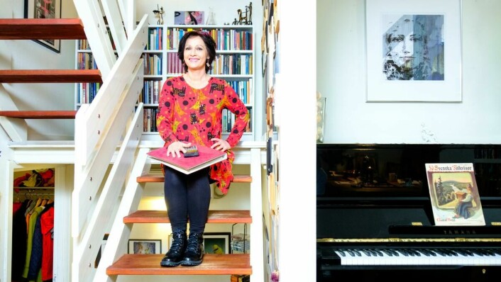 Hjemmekontor: Veslemøy Solberg er sin egen sjef fra hjemmet i Drammen. Ved pianoet lager hun og mannen musikk sammen. Kalkulatoren hun har i fanget er fra tiden som økonomistudent i Bergen, men brukes nå kun til egne regnskap.