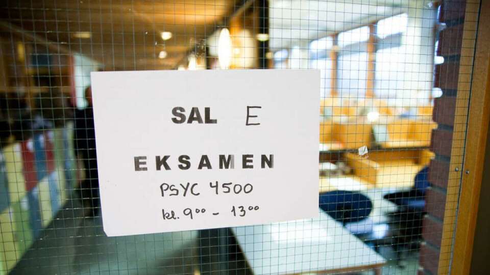 Katta Dik bilan ekstremal anal Yapon jinsiy qizi