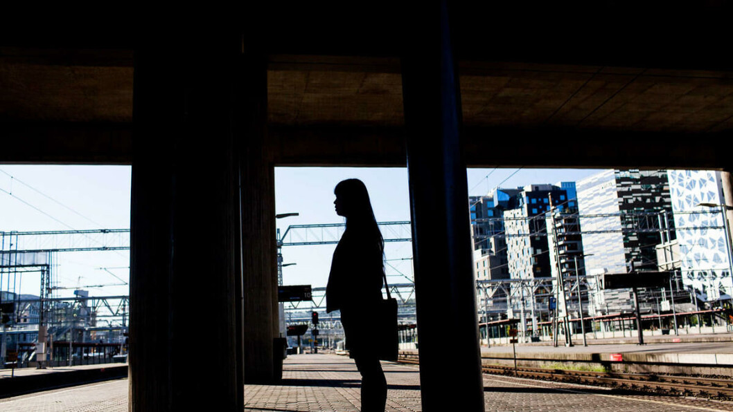 SEKSUELT TRAKASSERT: «Camilla» synes det er skummelt, men viktig, å snakke om den seksuelle trakasseringen hun ble utsatt for. Foto: Adrian Nielsen SEKSUELT TRAKASSERT: «Camilla» synes det er skummelt, men viktig, å snakke om den seksuelle trakasseringen hun ble utsatt for. Foto: Adrian Nielsen