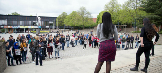 Studenter demonstrerer mot rasisme på UiO