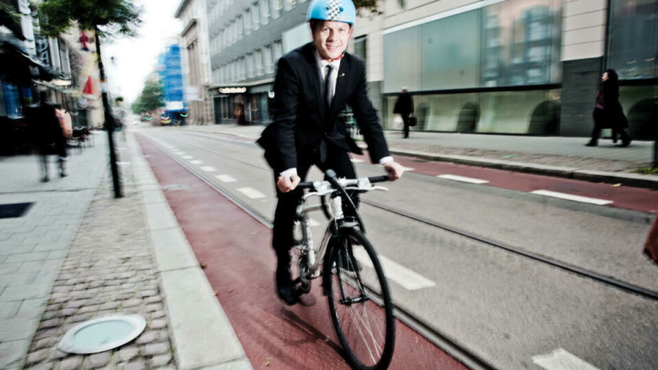 GREMMES: Heikki blir sjelden sint, men gjør et unntak for temaet sykkelveiutbygging. I Oslo foregår det på en så idiotisk måte at jeg blir helt, jeg blir helt – jeg gremmer meg. For eksempel når de legger nye trikkeskinner, tror du de lager sykkelsti da? Nei, det gjør de ikke. De legger trikkeskinnene på nøyaktig samme stedet.