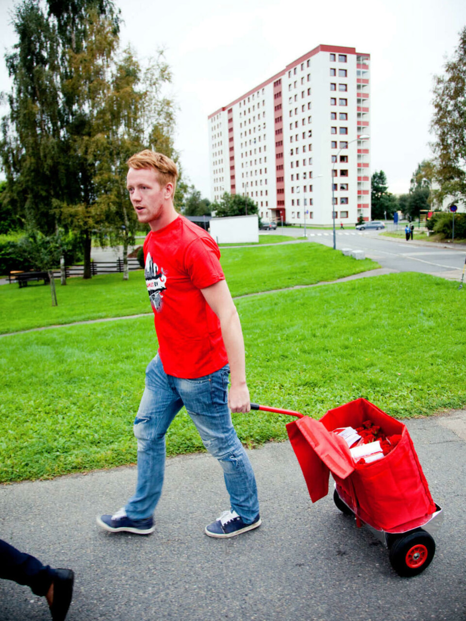 POSTBUD: Det er noe industrielt over organiseringen av hjemmebesøkene til Arbeiderpartiet.