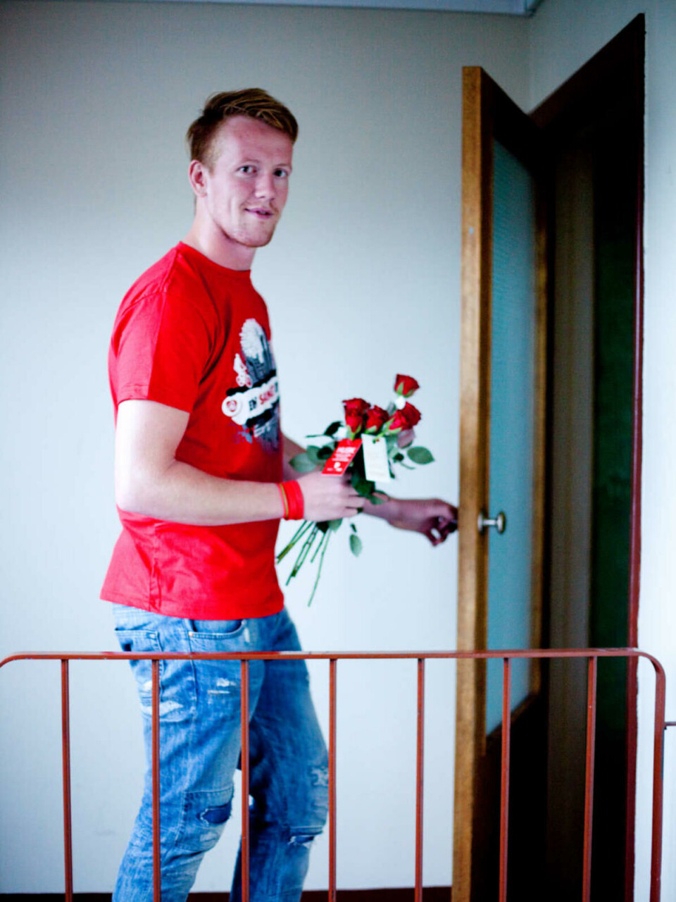 BLOMSTER-PER: Per Anders Langerød og Arbeiderpartiet sørger for å gi roseprodusentene gode dager fram mot valget.