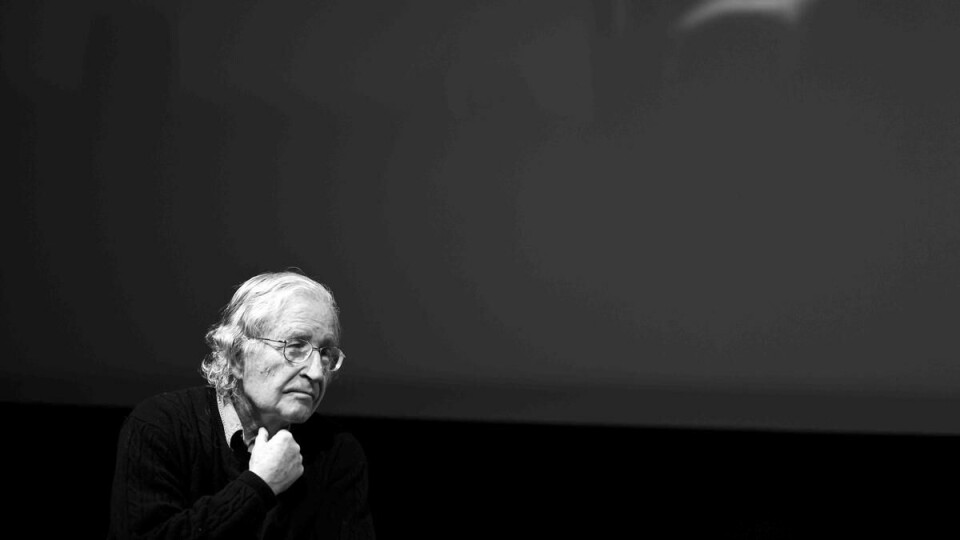 AKADEMISK SUPERSTJERNE: Noam Chomsky kommer til å trekke mange tilhørere når han kommer til Oslo i september. FOTO: Creative Commons