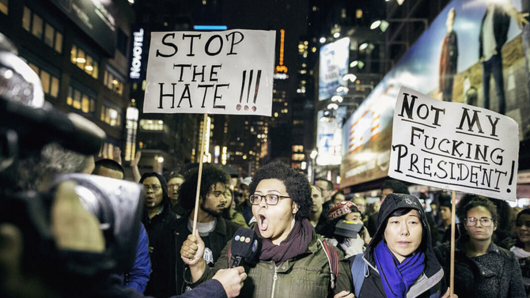 HATER TRUMP: Studenter over hele USA er forferdet over Donald Trump. Dette bildet er tatt da Universitas var i USA for å dekke presidentvalget. HATER TRUMP: Studenter over hele USA er forferdet over Donald Trump. Dette bildet er tatt da Universitas var i USA for å dekke presidentvalget.