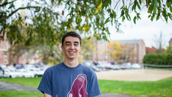 Medisinstudenten: Trump er ikke perfekt, men likevel mye bedre enn Hillary, mener medisinstudenten Joe Manship. Medisinstudenten: Trump er ikke perfekt, men likevel mye bedre enn Hillary, mener medisinstudenten Joe Manship.