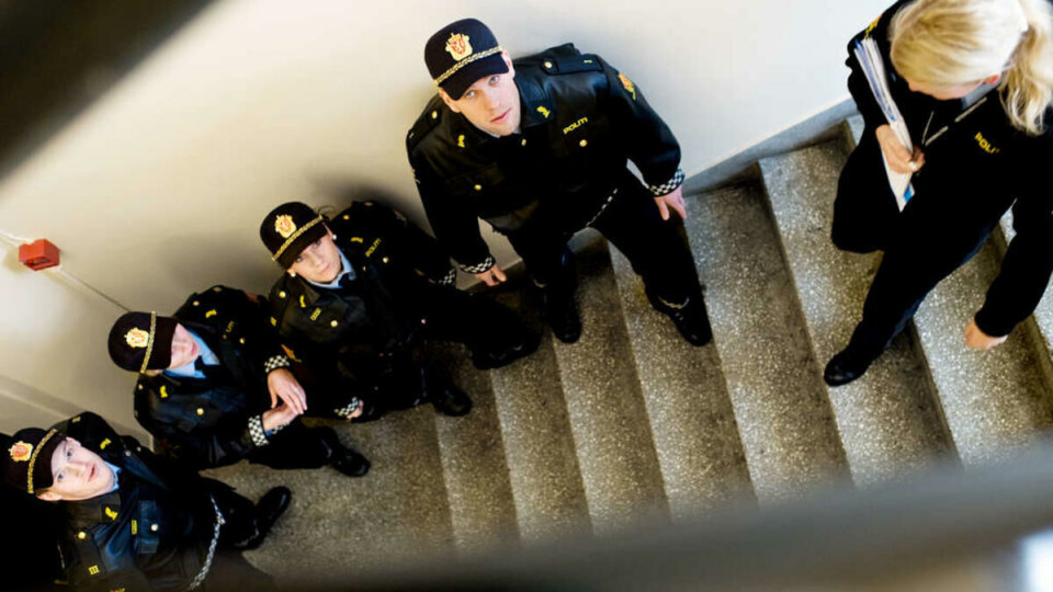 MALPLASSERTE: Studentene ved Politihøgksolen i Oslo er nødt til å trene i trappeoppgangen på skolen. F.v. Andreas Adolfsen, Lise Topstad, Stine Hedlund og Pål Kraft, bachelorstudenter ved PHS i Oslo.