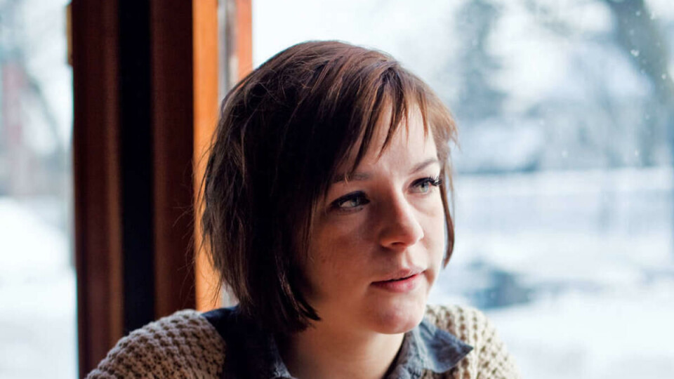 Blakk: Anna Tresse studerer Internasjonale studier ved UiO. -- De fleste har veldig trange budsjetter. Det at man ikke har en mamma eller pappa som kan spytte inn penger, trenger ikke det å bety at man er dårligere til å prioritere.