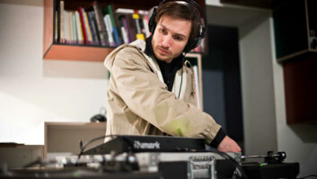 DJ:Musikk er ein del av opplevinga, med eigen DJ som aukar stemninga.