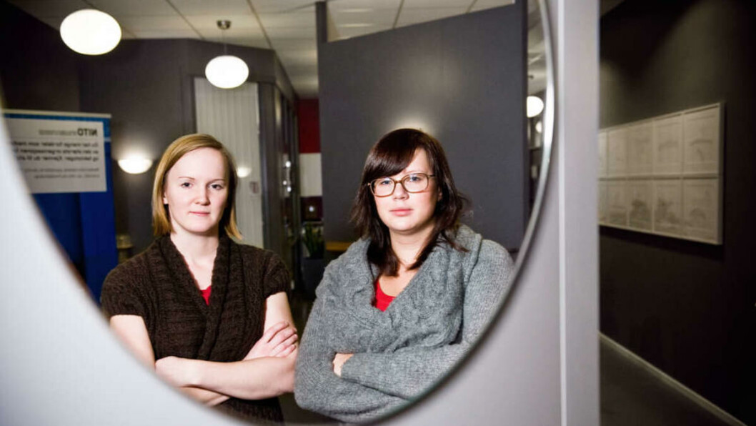 100 prosent stipend: Ingrid Foss Ballo (t.v) og Julie Ness mener staten burde betale utdannelsen din. 100 prosent stipend: Ingrid Foss Ballo (t.v) og Julie Ness mener staten burde betale utdannelsen din.
