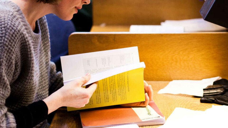Fylles opp ved daggry: Bare en halvtime etter Universitetsbiblioteket i Georg Sverdrups hus åpner klokken 08.00, er samtlige 500 arbeidsplasser vanligvis kapret nå i eksamensperioden.