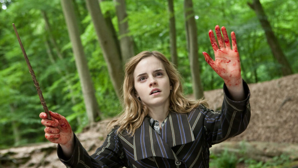 Hermione 19. november blir hun igjen å se i rollen som Hermione Granger, men allerede nå kan Emma Watson til sin store fortvilelse beskues på et falskt toppløsbilde.
FOTO: Warner Bros./Sandrew Metronome