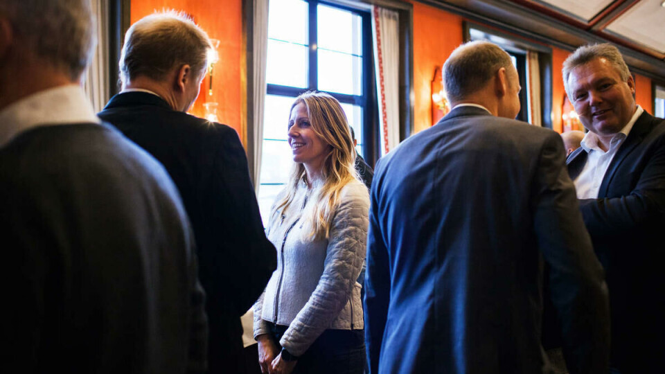 Klimakvinnen: Da Nina Jensen ankommer damegarderoben hos Norges rederiforbund henger det ikke en eneste damekåpe på kleshengerne. Generalsekretæren legger ikke skjul på at topplederyrket er mannsdominert, men selv anser hun ikke det som en stor utfordring. Klimakvinnen: Da Nina Jensen ankommer damegarderoben hos Norges rederiforbund henger det ikke en eneste damekåpe på kleshengerne. Generalsekretæren legger ikke skjul på at topplederyrket er mannsdominert, men selv anser hun ikke det som en stor utfordring.
