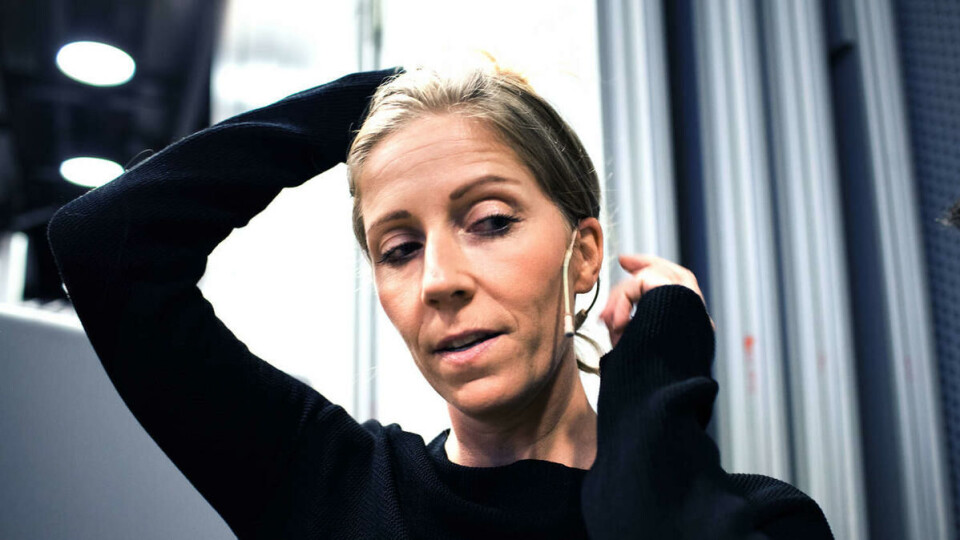 Forkynneren: Nina Jensen kvier seg ikke med å stille opp for klimaet på alle arenaer. Mikrofonen monteres forsiktig før debatten som skal holdes under energikonferansen i forkant av klimatoppmøtet i Paris. Forkynneren: Nina Jensen kvier seg ikke med å stille opp for klimaet på alle arenaer. Mikrofonen monteres forsiktig før debatten som skal holdes under energikonferansen i forkant av klimatoppmøtet i Paris.