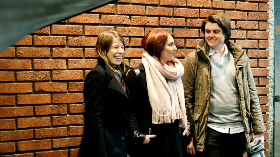 På godt og vondt: Studentene (fra venstre) Leonie Hertel, Magdelena Nyland og Richard Rekdal har blandede opplevelser fra forelesning på Universitetet i Oslo.