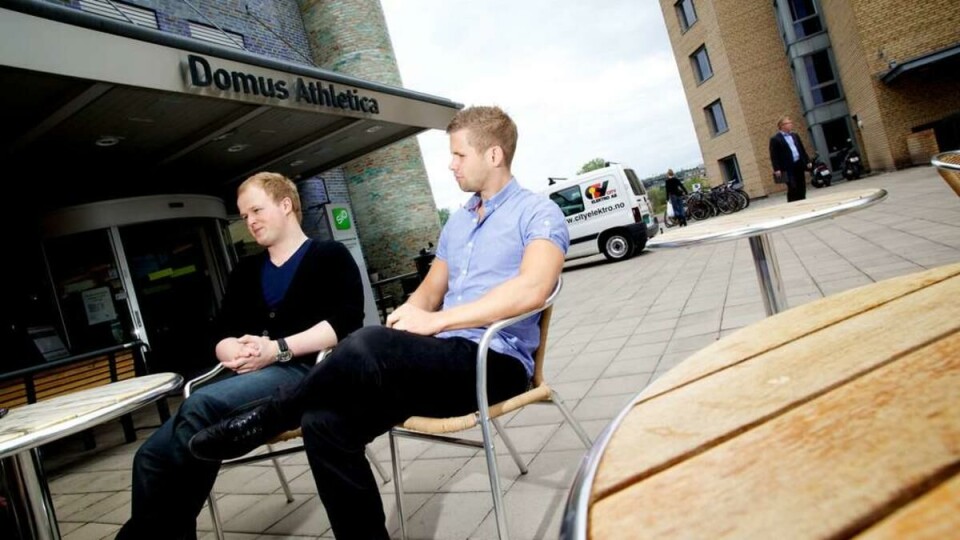 VIL IKKE BRUKE STUDENTENES PENGER: – Hver krone vi bruker i en slik prosess kunne vært brukt på å forbedre studentenes tilbud, sier leder i OAS Magnus Hovengen. Fredrik Refsnes fra SiO (til venstre) sier seg enig.