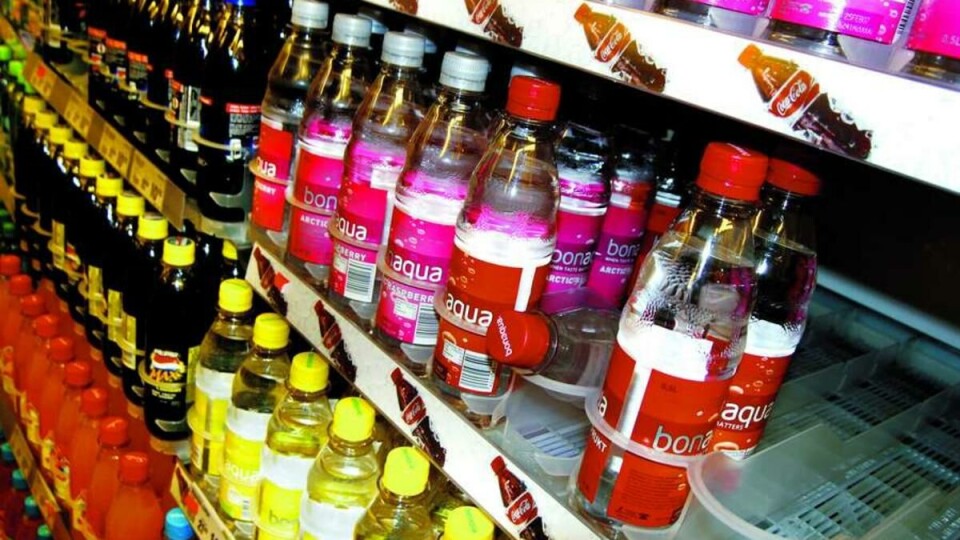 DRIKKEAVGIFT: Brus, saft og melkeprodukter tilsatt sukker eller kunstig søtningsstoff er foreslått avgiftsbelagt.