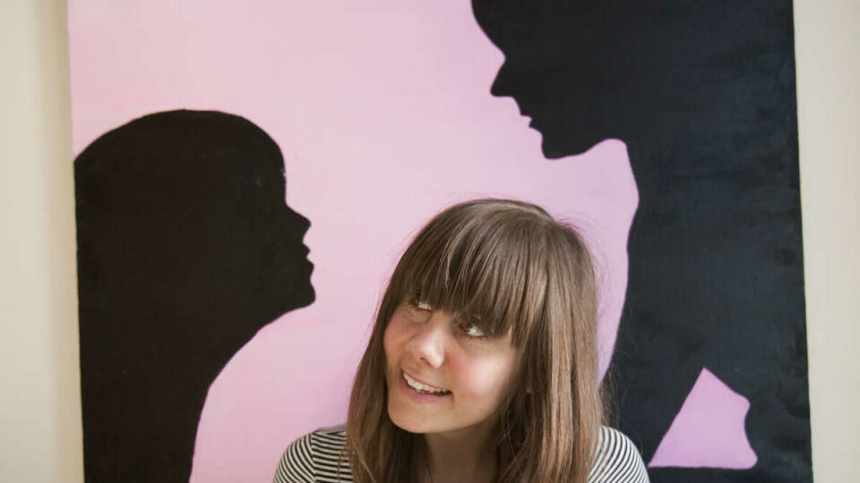 DEN NAIVE: Ingvild er glad i å spille med masker, og har flere liggende på soverommet. De har ikke egne navn. Denne lagde hun på Høgskolen.