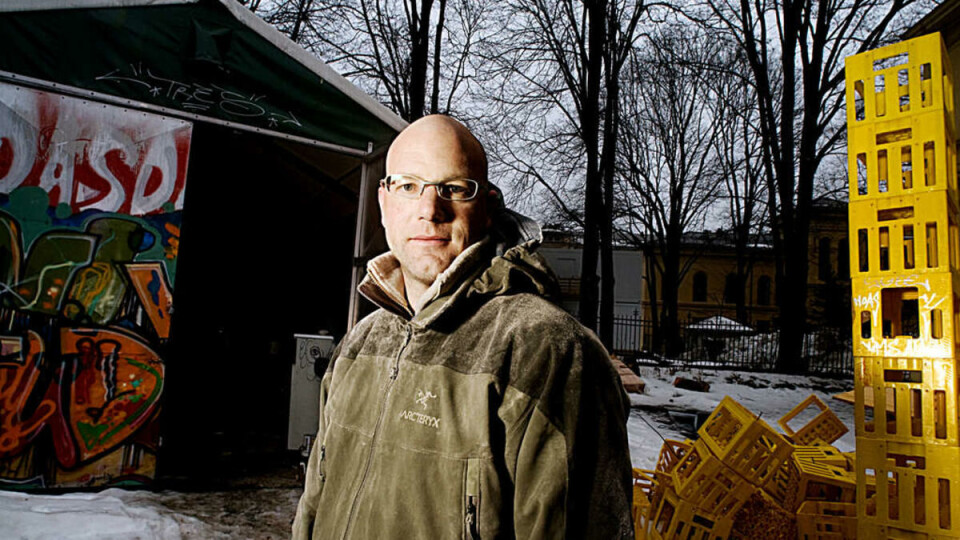 HVA ER KUNST?: Tito Frey jobber med en interaktiv nettside hvor forbipasserende på Oslo S kan være med på å reflektere rundt hva begrepet kunst innebærer.