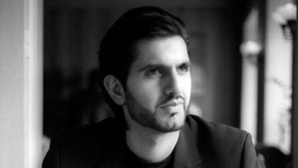 SATT PÅ SPISSEN: Usman Rana blir ofte beskyldt for å snakke med flere stemmer. Selv sier han at han ønsker å høre flere stemmer i den offentlige debatten.