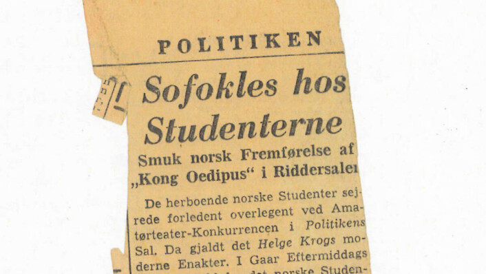 GOD MOTTAKELSE I DANMARK: --Da jeg var instruktør for forestillingen Sofolkes og kong Odipus, jobbet jeg med en veldig entusiastisk gjeng. Det var veldig artig og vi tok med forestillingen til København, der den fikk en veldig flott mottakelse, sier Barthold Halle. GOD MOTTAKELSE I DANMARK: --Da jeg var instruktør for forestillingen Sofolkes og kong Odipus, jobbet jeg med en veldig entusiastisk gjeng. Det var veldig artig og vi tok med forestillingen til København, der den fikk en veldig flott mottakelse, sier Barthold Halle.