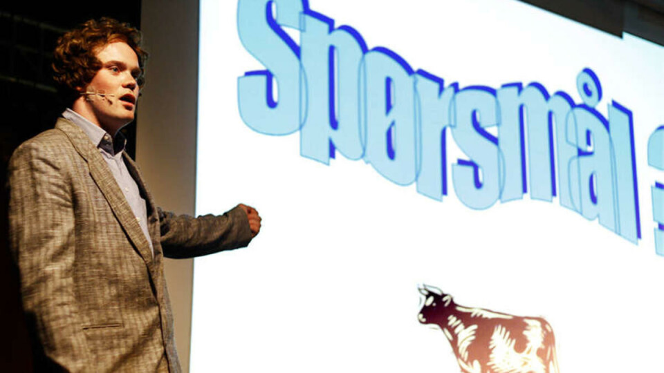POWER-POINTLESS: Seminarleder Jack Pot prøver å avvenne spillavhengige med en powerpoint-presentasjon som spinner ut av kontroll.