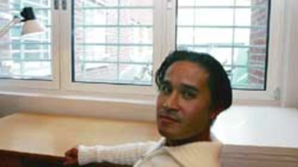 «Her sitter Pham»: Drapsdømte Pham Quang leser jus bak murene. Han synes