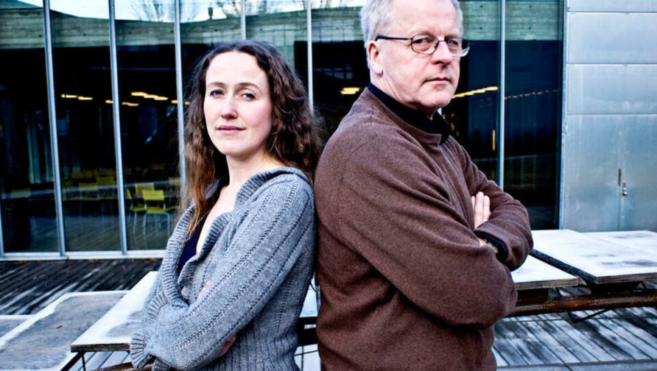 HAR IKKJE PLASS: Universitetslektor Solveig Sandness og Professor Arne Eggen kan ikkje tilby studentane anna enn ein midlertidig utstillingsarena for det meste som vert laga.